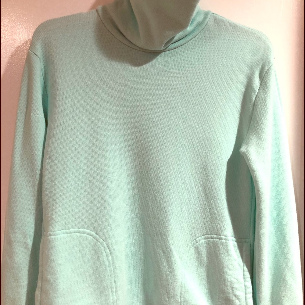 Vineyard Vines girls pullover